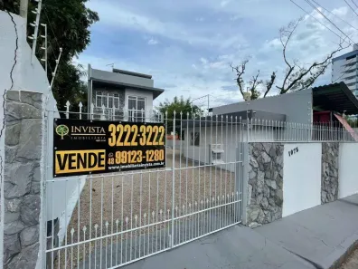 Casa com 3 Quartos à venda, 110m² no Barreiros, São José