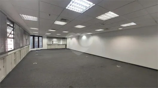 Sala Comercial para alugar, 108m² no Bela Vista, São Paulo