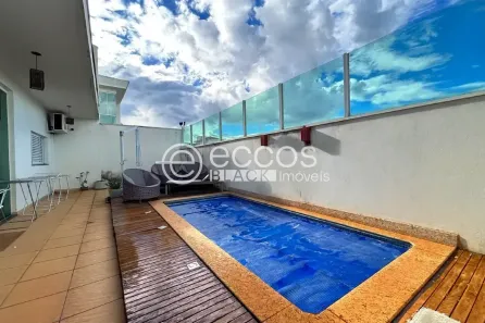 Casa com 4 Quartos à venda, 413m² no Jardim Karaíba, Uberlândia