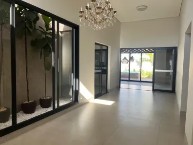 Casa de Condomínio com 3 Quartos à venda, 225m² no Jardim Sul, Uberlândia