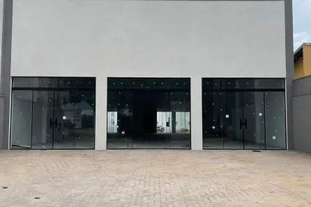Ponto Comercial para alugar, 210m² no San Fernando, Londrina