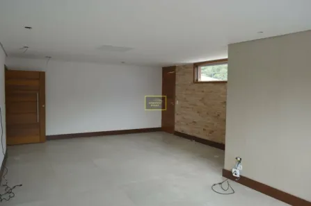 Imóvel Comercial à venda, 450m² no Centro, Caraguatatuba