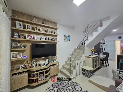 Sobrado com 2 Quartos à venda, 87m² no Tabuleiro, Camboriú