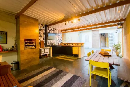 Sobrado com 3 Quartos à venda, 220m² no Vila Alzira, Santo André