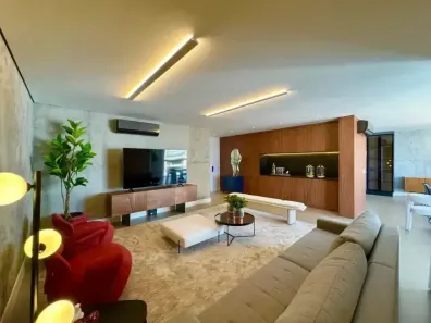 Apartamento com 3 Quartos para alugar, 178m² no Cambuí, Campinas
