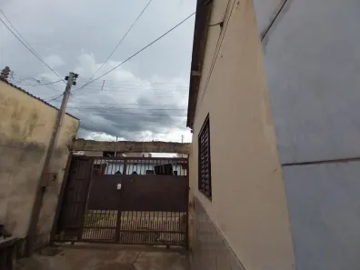 Casa com 2 Quartos à venda, 80m² no Samambaia Sul, Brasília