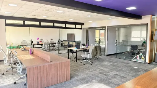 Sala Comercial à venda, 180m² no Loteamento Center Santa Genebra, Campinas