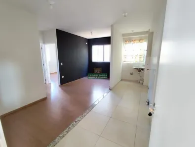 Apartamento com 2 Quartos para alugar, 45m² no Jardim Imperial, Sarandi