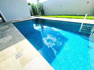 Casa com 3 Quartos à venda, 238m² no Jardim Cidade Monções, Maringá