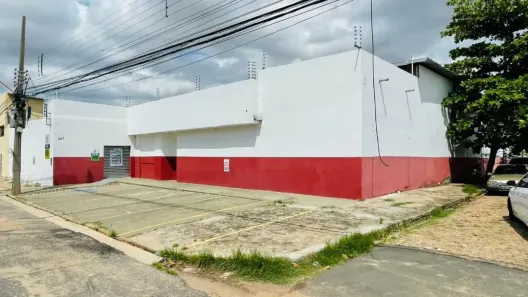 Galpão/Depósito/Armazém com 6 Quartos para alugar, 1700m² no Macaúba, Teresina