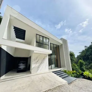 Casa de Condomínio com 4 Quartos à venda, 750m² no Charitas, Niterói
