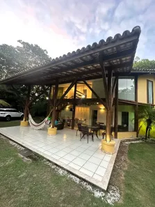 Casa de Condomínio com 4 Quartos para alugar, 250m² no Busca Vida (Abrantes), Camaçari