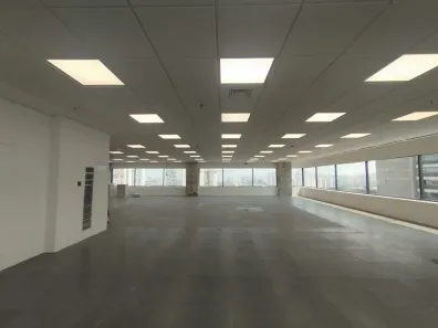 Ponto Comercial para alugar, 789m² no Parque Industrial Tomas Edson, São Paulo