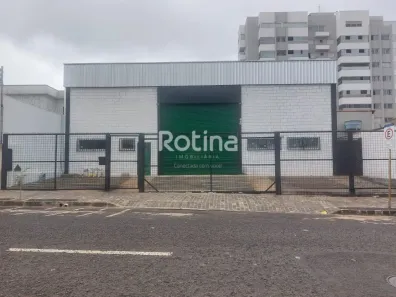 Galpão/Depósito/Armazém para alugar, 530m² no Martins, Uberlândia
