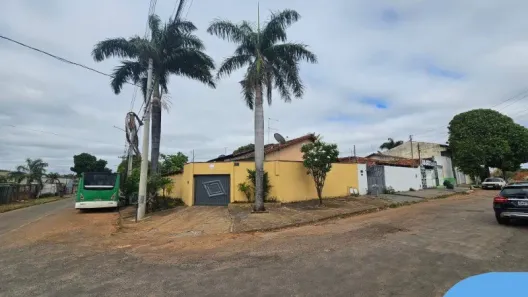 Casa com 5 Quartos à venda, 262m² no Conjunto Santa Fé, Aparecida de Goiânia