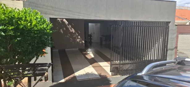 Casa com 4 Quartos à venda, 140m² no Jardim Burle Marx, Londrina
