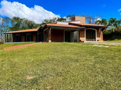 Fazenda/Sítio com 3 Quartos à venda, 714m² no , Elias Fausto