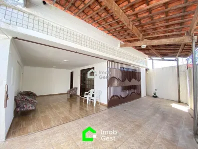 Casa com 3 Quartos à venda, 287m² no Barro Vermelho, Natal