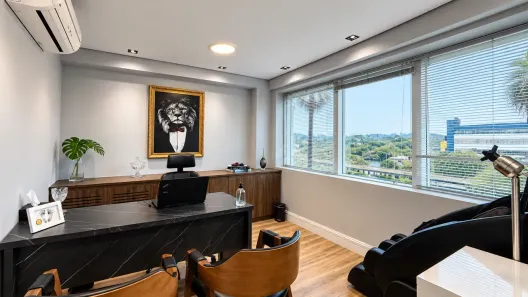 Consultório para alugar, 100m² no Lageadinho, Cotia