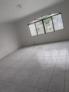 Casa com 3 Quartos para alugar, 200m² no Cidade Jardim, Jacareí