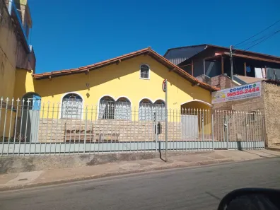 Casa com 4 Quartos à venda, 160m² no Riacho das Pedras, Contagem