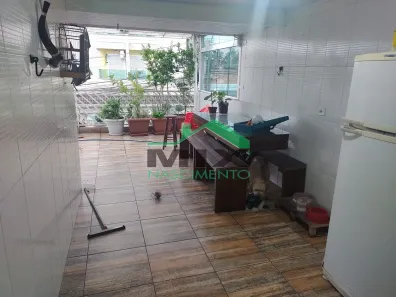 Sobrado com 6 Quartos à venda, 200m² no Vila Metalúrgica, Santo André