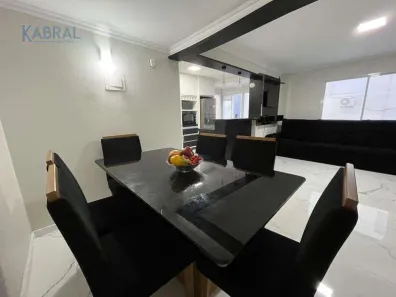 Apartamento com 2 Quartos para alugar, 12m² no Centro, Florianópolis