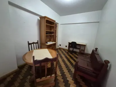 Apartamento com 1 Quarto para alugar, 28m² no Centro, Petrópolis