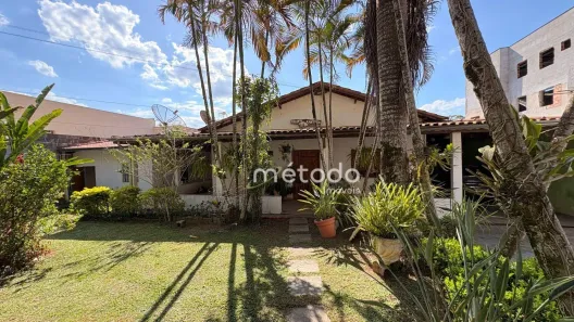 Fazenda/Sítio com 3 Quartos à venda, 343m² no Jardim Costão, Santa Branca