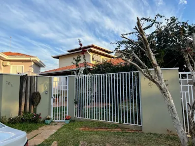 Sobrado com 4 Quartos à venda, 243m² no Parque das Flores, Campinas