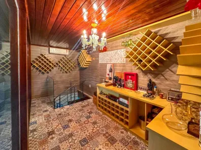 Sobrado com 4 Quartos à venda, 457m² no Ininga, Teresina