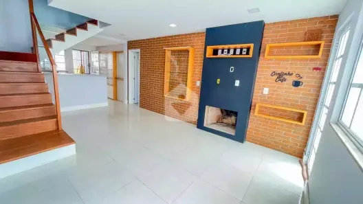 Casa com 3 Quartos à venda, 110m² no Valparaíso, Petrópolis