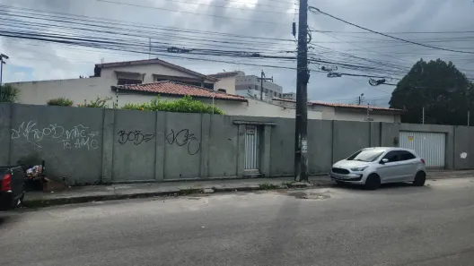 Casa com 9 Quartos à venda, 640m² no Messejana, Fortaleza