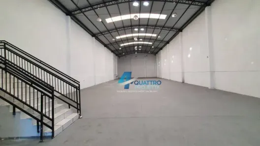 Galpão/Depósito/Armazém para alugar, 650m² no Andes, Londrina