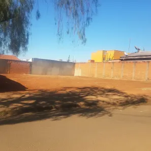 Lote/Terreno à venda, 500m² no São Jorge, Uberlândia