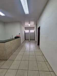 Sala Comercial à venda, 221m² no Pajuçara, Maracanaú