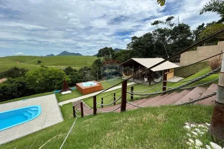 Fazenda/Sítio com 4 Quartos à venda, 320m² no Condados, Guarapari