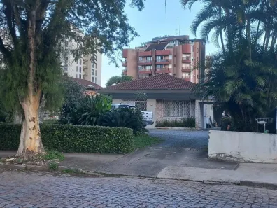 Imóvel Comercial à venda, 200m² no América, Joinville