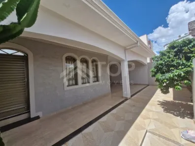 Casa com 3 Quartos à venda, 198m² no Jardim Santa Paula, São Carlos
