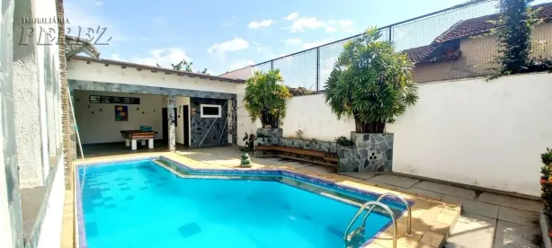 Casa com 5 Quartos à venda, 345m² no Vila Larsen 1, Londrina