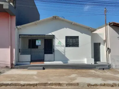 Casa com 2 Quartos para alugar, 70m² no Centro, Anápolis