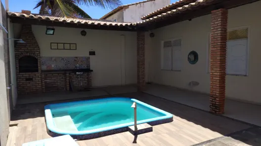 Casa com 3 Quartos para alugar, 180m² no , Estância