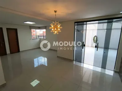 Apartamento com 3 Quartos para alugar, 160m² no Nossa Senhora Aparecida, Uberlândia