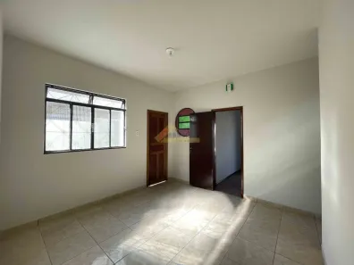 Imóvel Comercial com 3 Quartos para alugar, 100m² no São João de Deus, Divinópolis