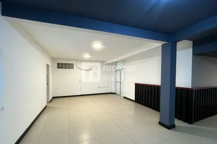 Sala Comercial para alugar, 130m² no Kobrasol, São José