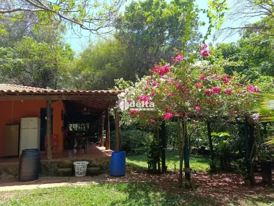 Fazenda/Sítio com 4 Quartos à venda, 200m² no Chácaras Oliveiras, Uberlândia