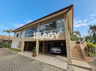 Casa com 4 Quartos para alugar, 250m² no Lagoa da Conceição, Florianópolis