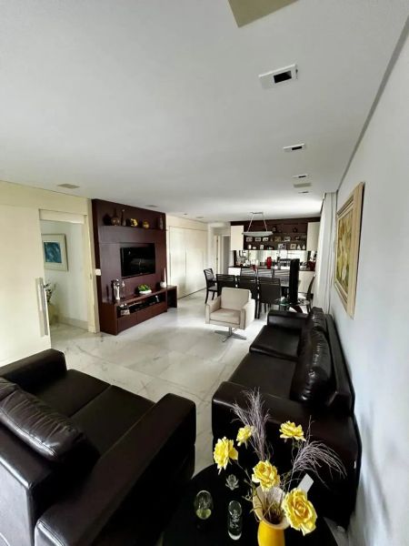 Apartamento com 4 quartos — Santo Antônio, Belo Horizonte