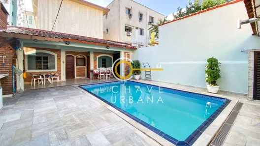 Casa com 4 Quartos à venda, 380m² no Embaré, Santos