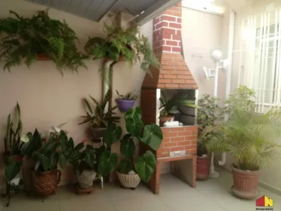 Sobrado com 8 Quartos para venda ou aluguel, 240m² no Vila Gomes Cardim, São Paulo